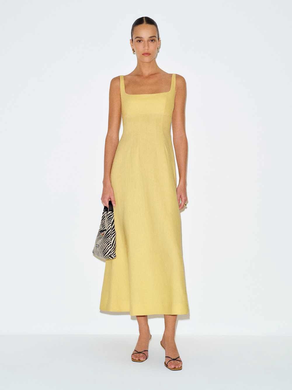 Reformation Sabine Linen Dress In sunshine, NEW WITHOUT TAGS, NEVER WORN.